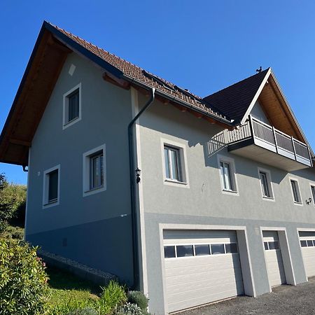 Ferienhaus Am Hof Zotter Riegersburg Exterior photo